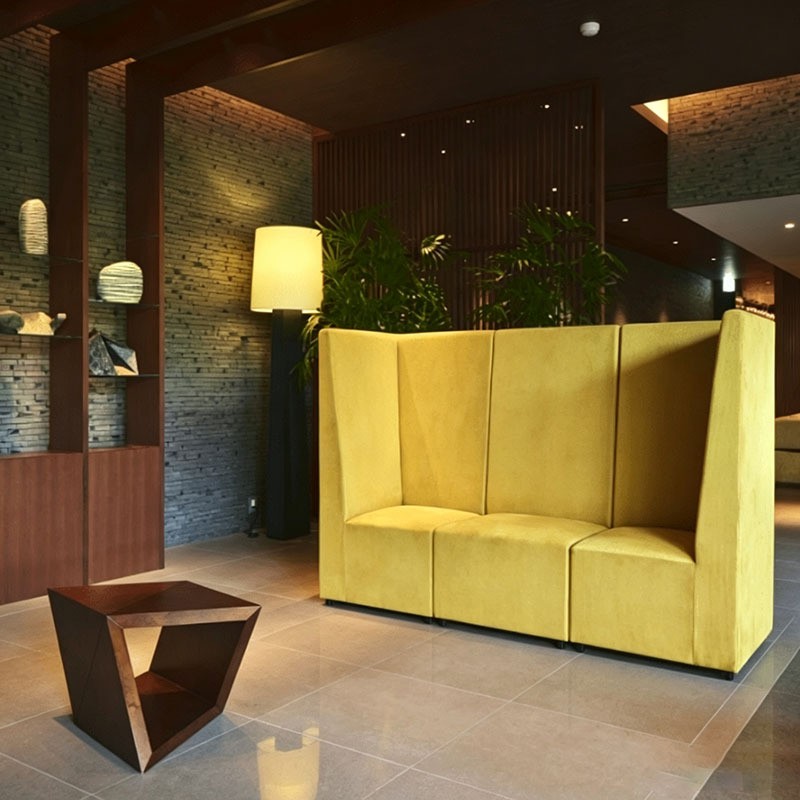 High-Back 3-Seater Privacy Sofa | Commercial Meeting Lounge Seating