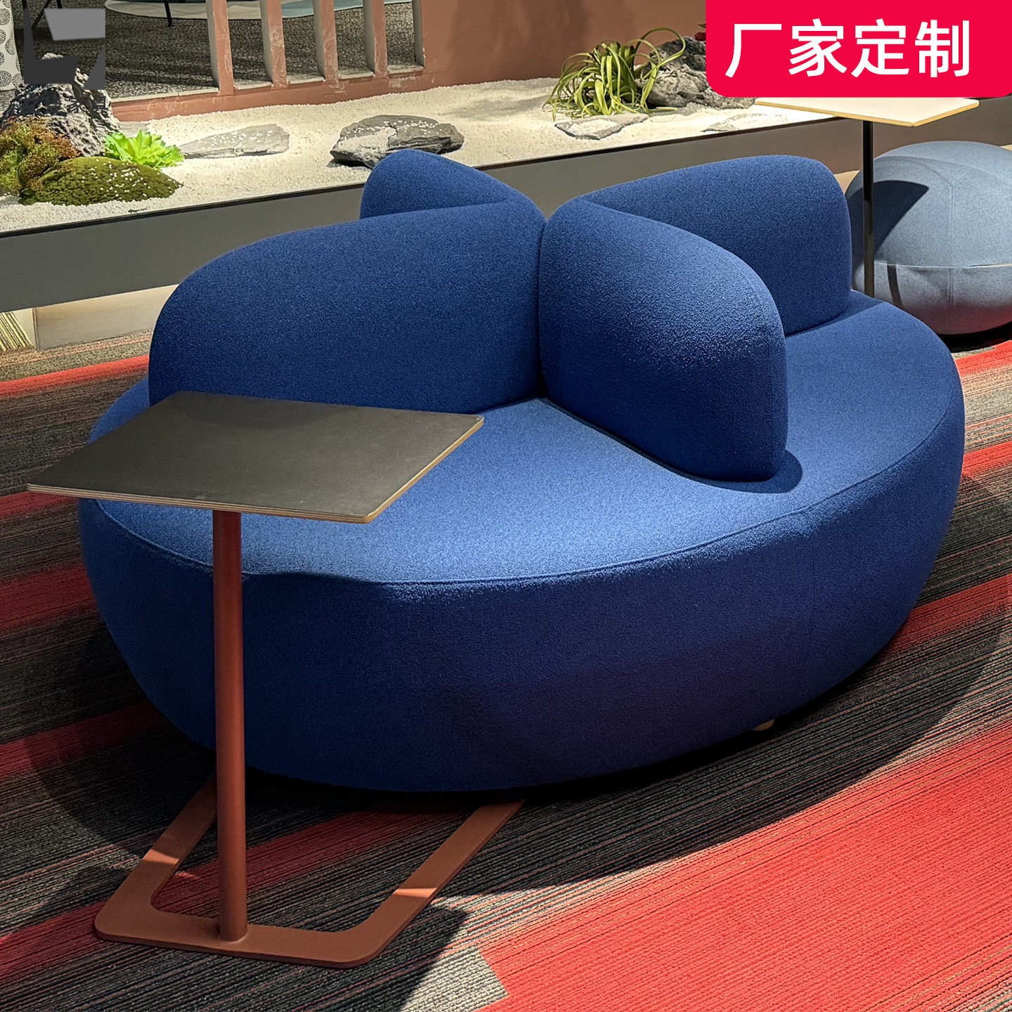 Modern Curved Upholstered Sofa with Dual Backrests - Image 2