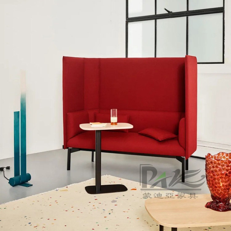 Red High-Back Two-Seater Booth Sofa | Enclosed Seating Design for Office Meetings & Commercial Lounges