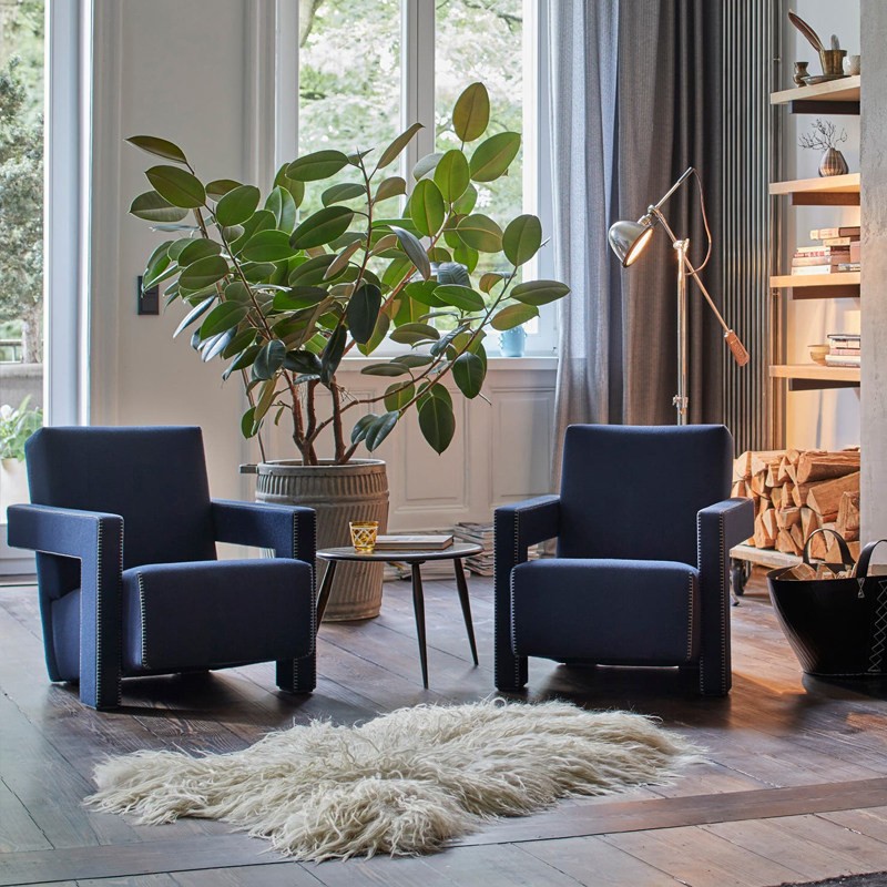 Modern Black Upholstered Reception Lounge Chair with Geometric Armrests - Image 2