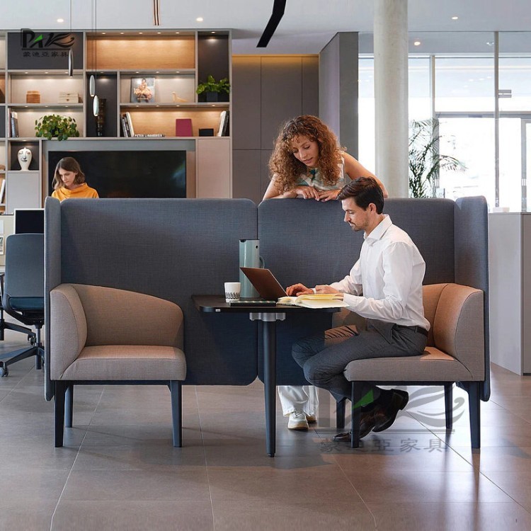 High-Back Office Booth Sofa | Face-to-Face Seating with Integrated Table for Meetings & Commercial Lounges